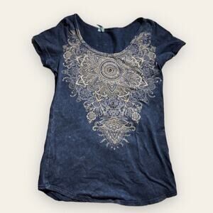 Maurices distressed mandala graphic boho bohemian blue shirt
